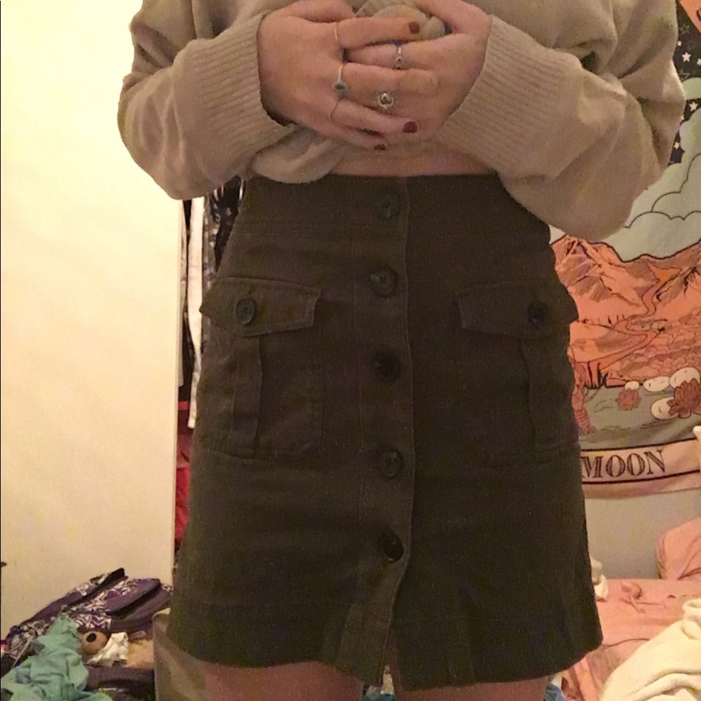 Anne Taylor green skirt, only worn twice no tears